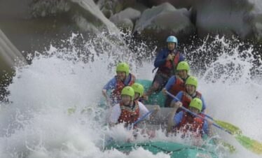 Master the Pacuare: 18 Miles of Untamed Adrenaline